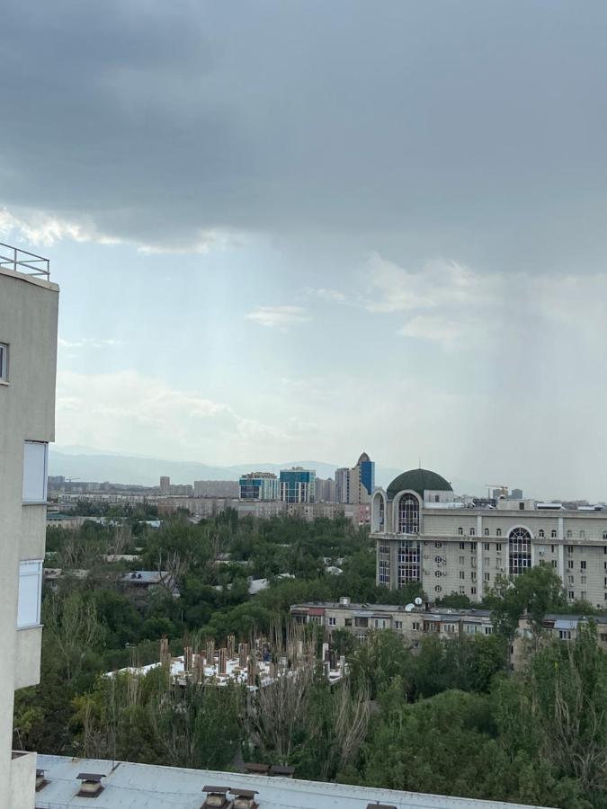 Ferienwohnung Жк Весна Almaty Exterior foto