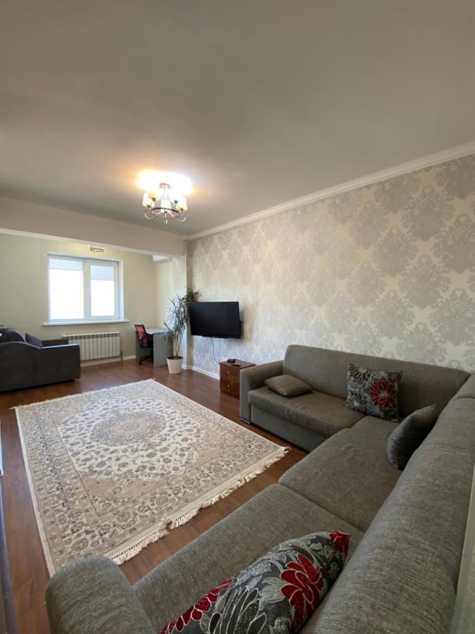 Ferienwohnung Жк Весна Almaty Exterior foto